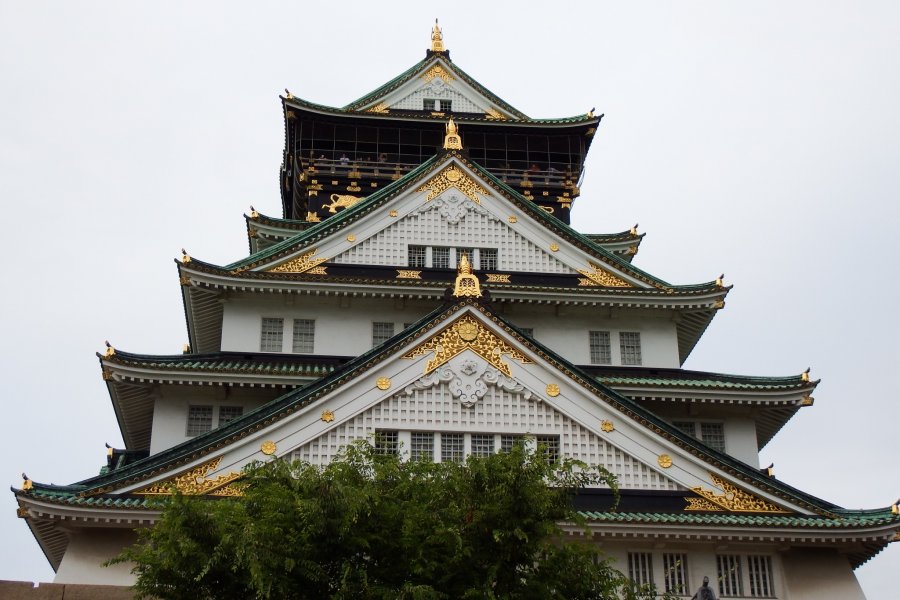 الدليل النهائي لقلعة أوساكا:01
